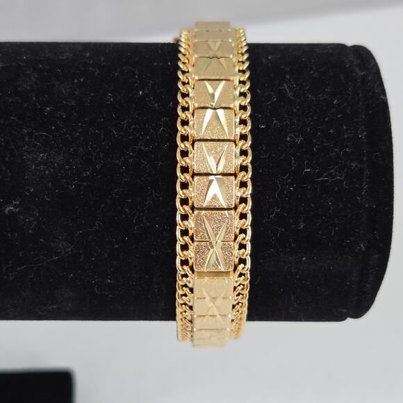 Vintage Diamond Cut Gold Toned Flex Box Link Edged Bracelet 7" - Picture 1 of 6